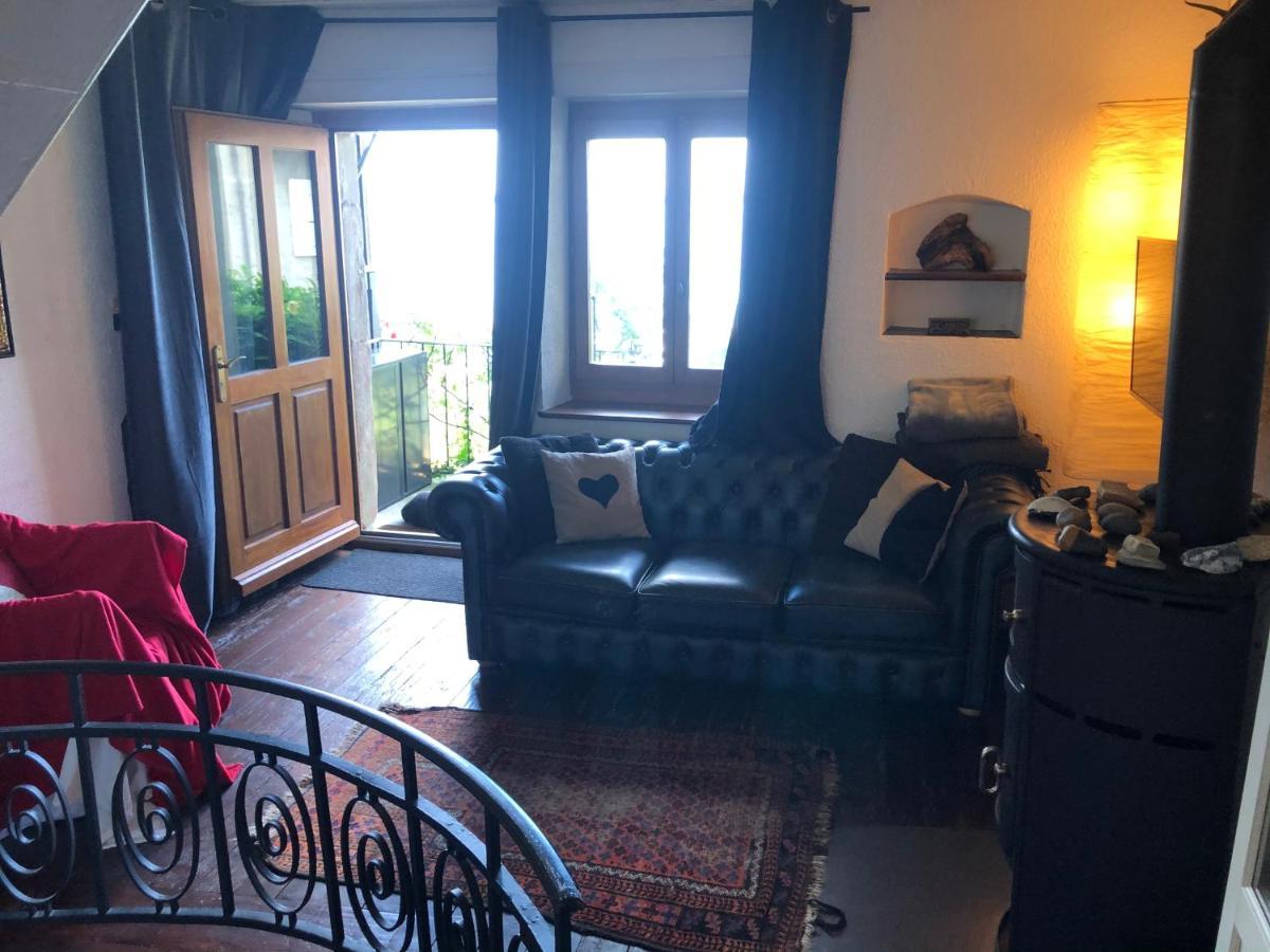 A Room With A View - Maisonnette Dans Bourg Medieval Au Bord Du Lac Leman Yvoire Eksteriør bilde