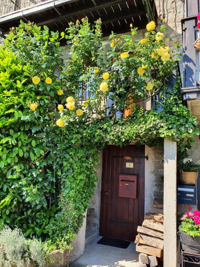 A Room With A View - Maisonnette Dans Bourg Medieval Au Bord Du Lac Leman Yvoire Eksteriør bilde